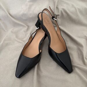 Naturalizer Slingback heel / pump cushioned insole, black, size 7 NEW